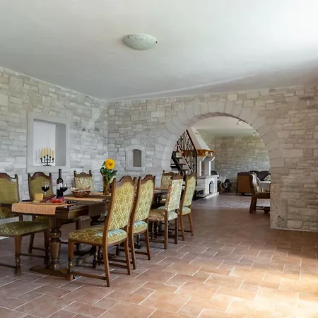 Вилла Beta Orbanici